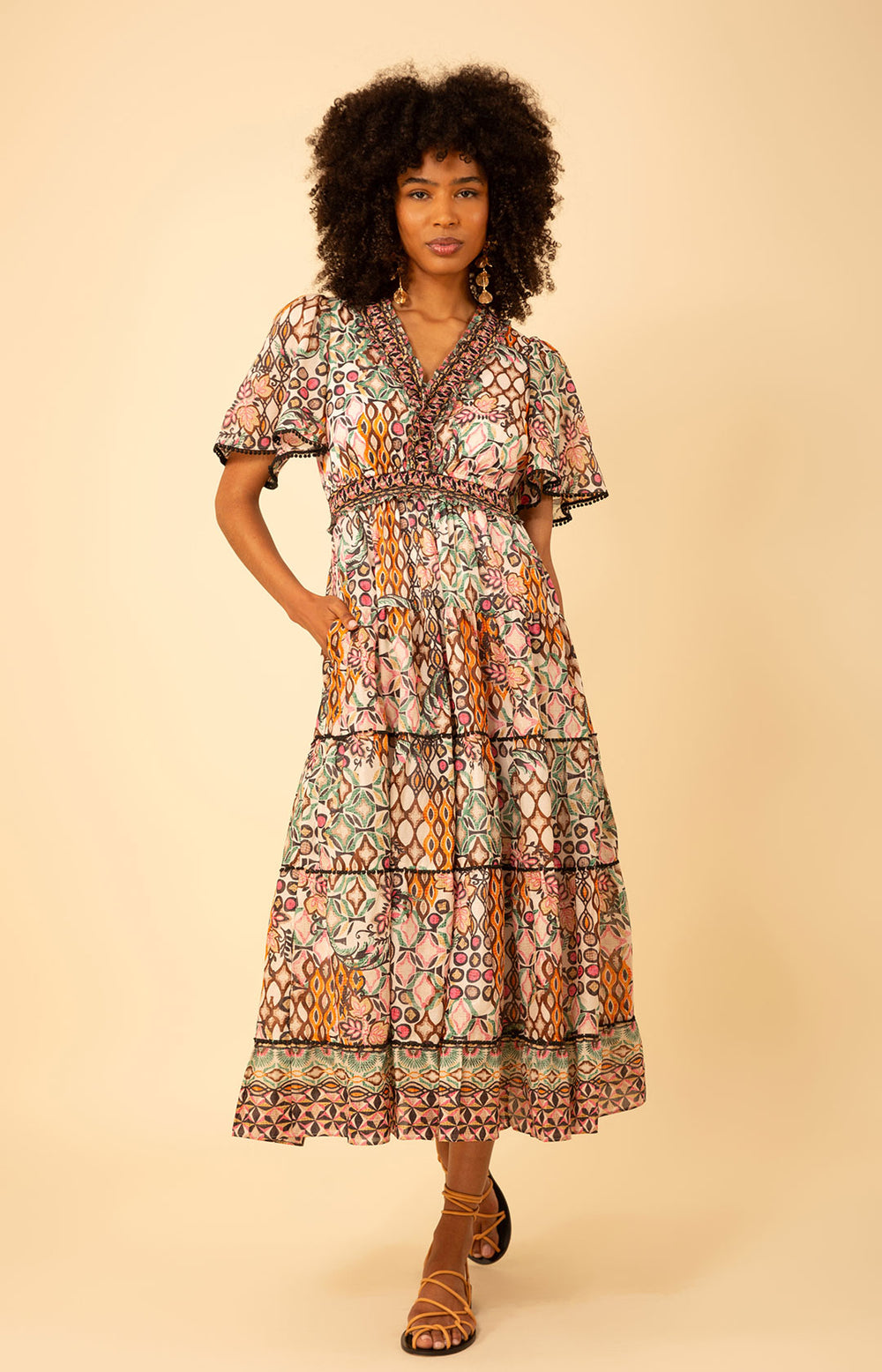 ワンピース caramel BUDDLEIA DRESS 6y ワンピース caramel BUDDLEIA DRESS 6y caramel BUDDLEIA DRESS 6y
