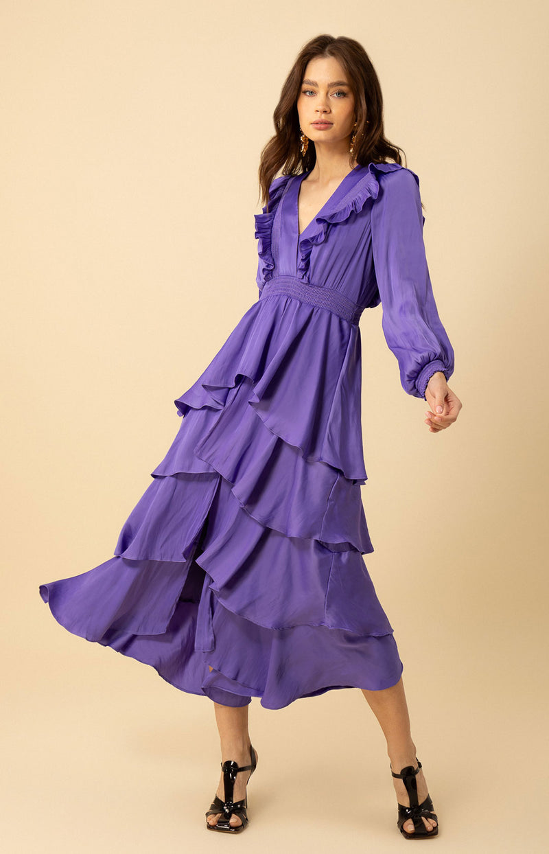 harlynn tiered evening dress Bcbg Harlynn Tiered Evening Dress worn by Giannina Milady Gibelli in All Star Shore (S01E07)