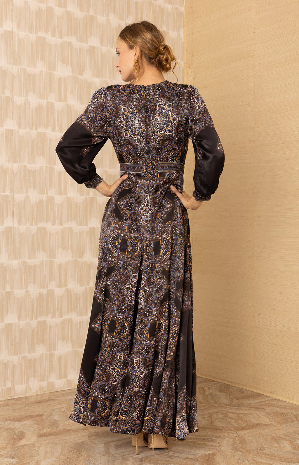 Belen Satin Maxi Dress Black / M