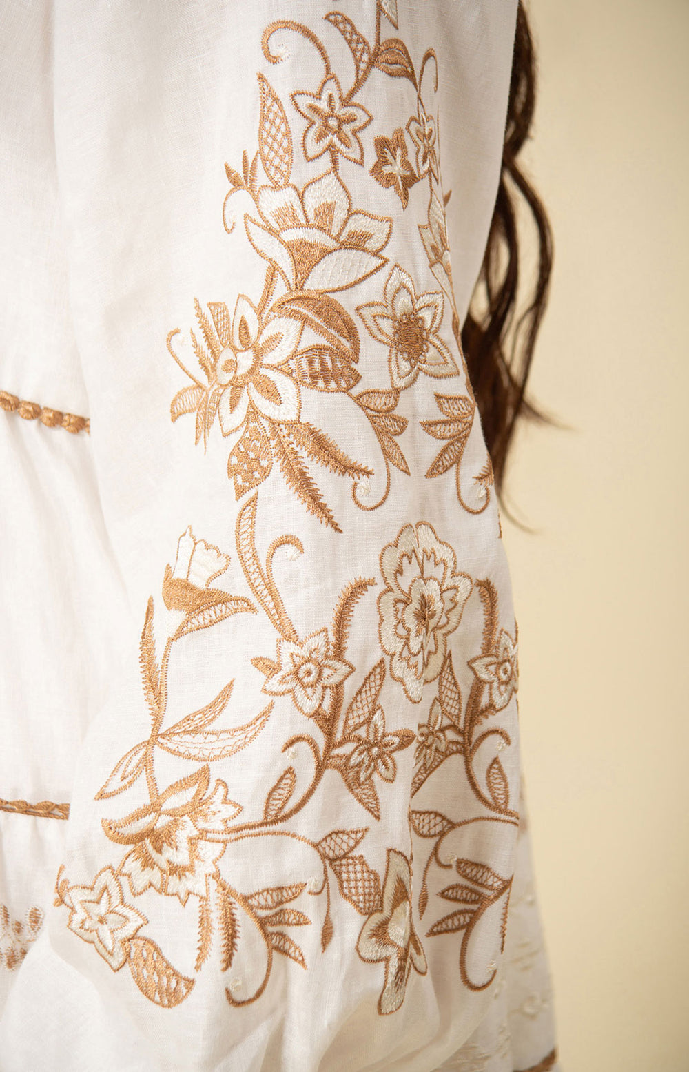 Ameri（アメリ）の「DAMASK EMBROIDERY LINEN DRESS（ワンピース